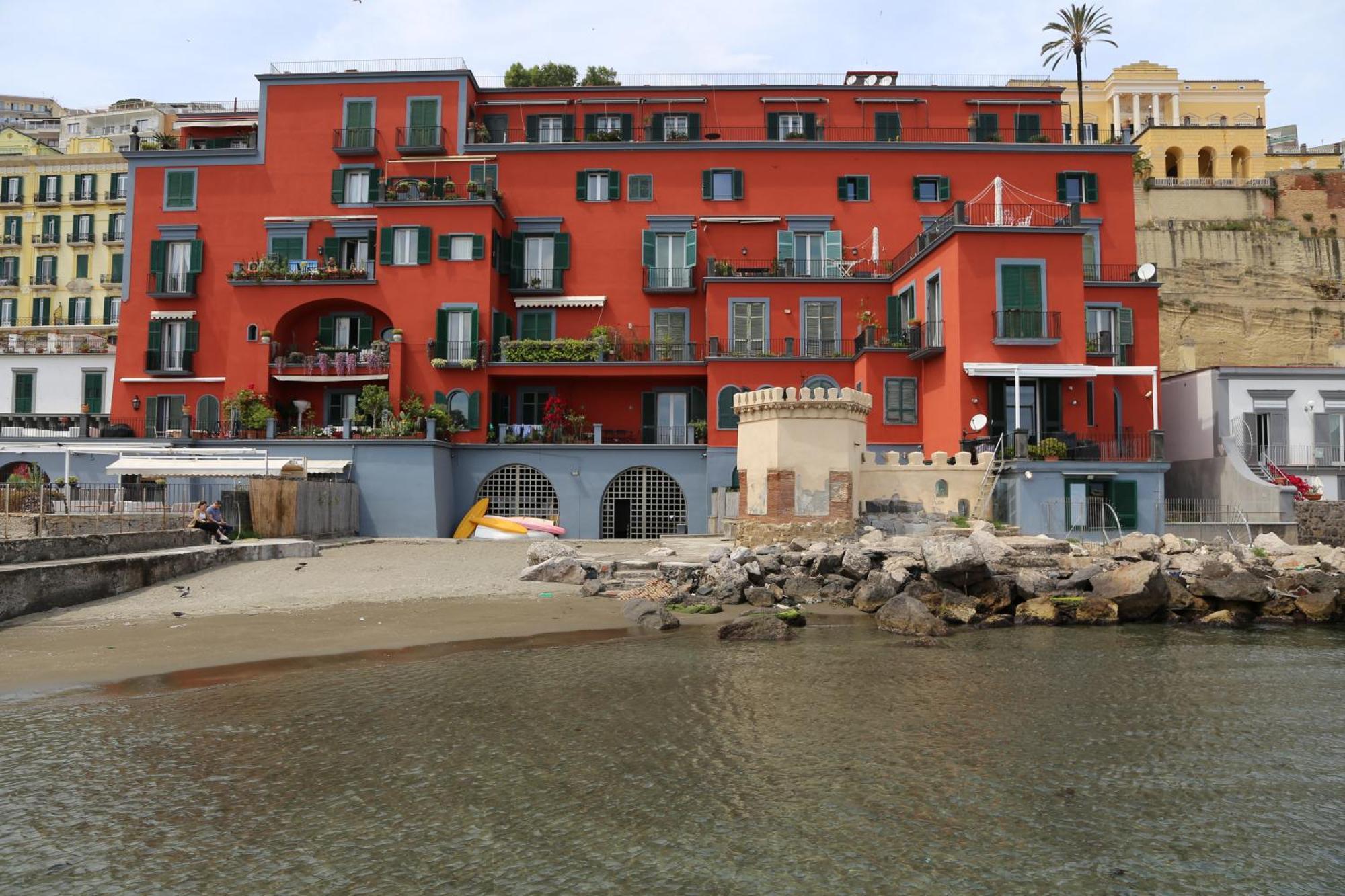 La Casetta Con La Spiaggia Naples Luaran gambar